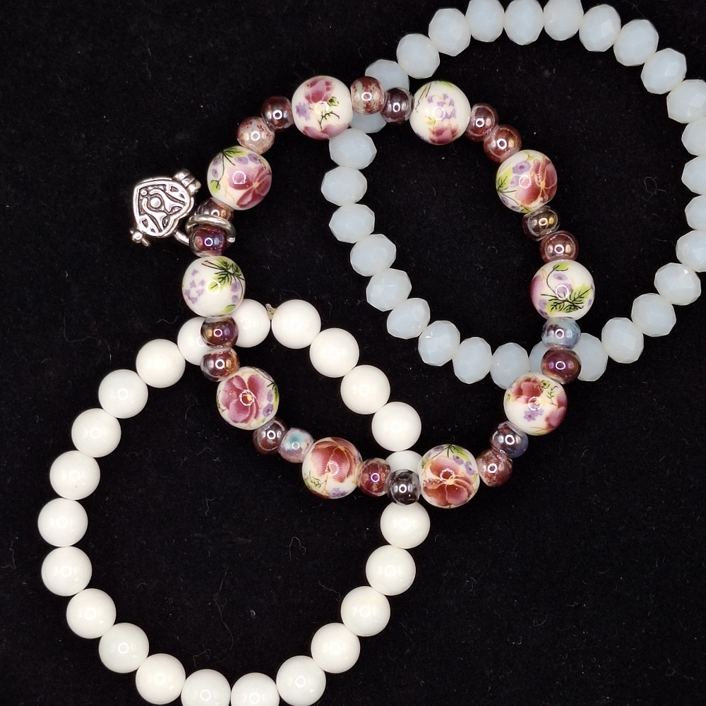 Handmade Floral Beaded Bracelet Set